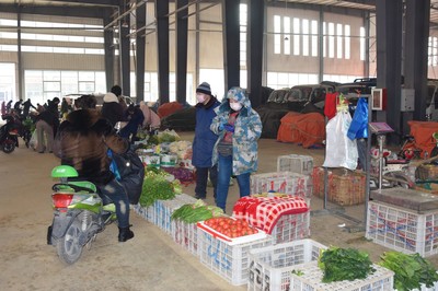 市、區商務局領導蒞臨城陽批發市場調研食用農產品供應保障工作